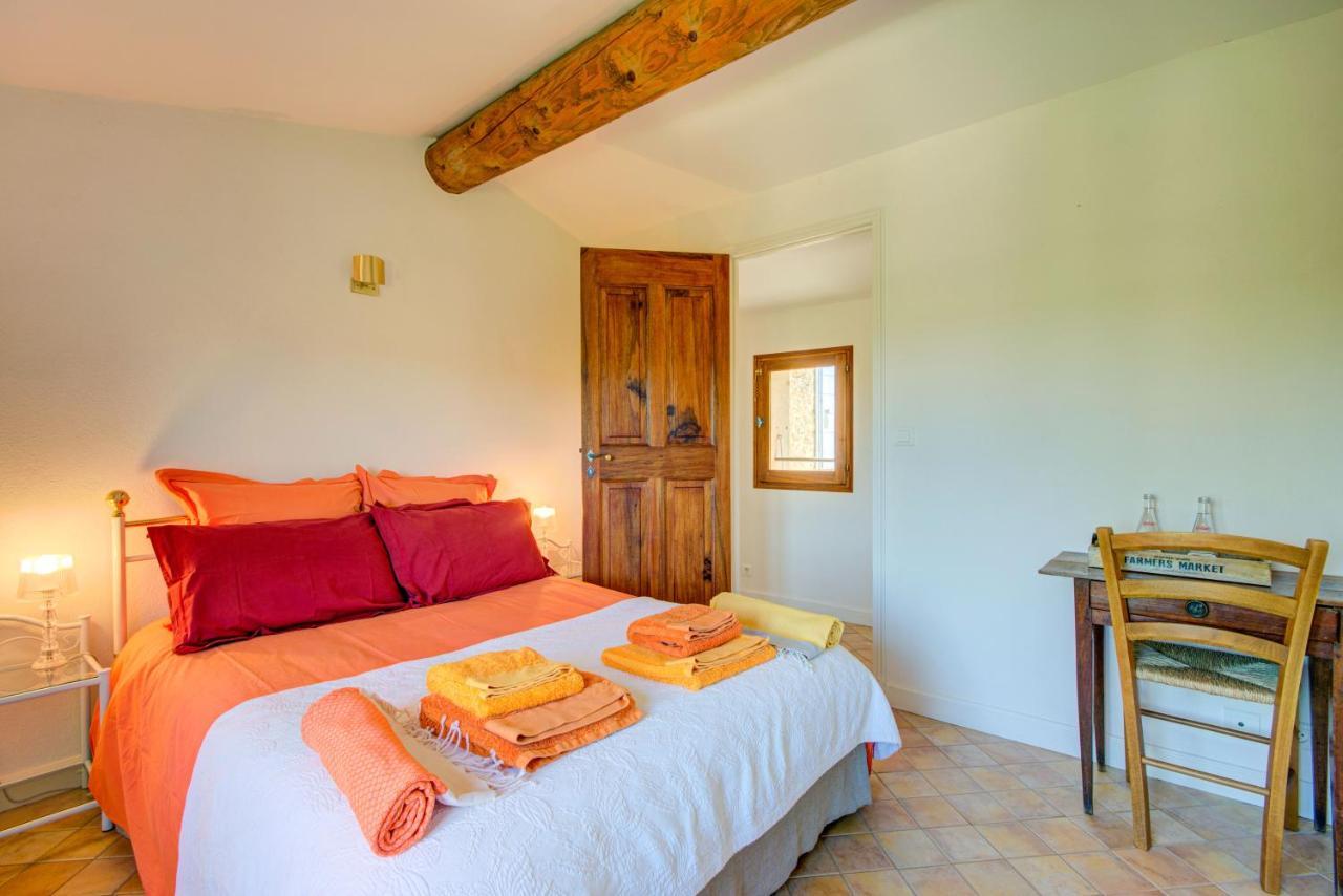 Les Chambres Du Perussier Cucuron Zewnętrze zdjęcie